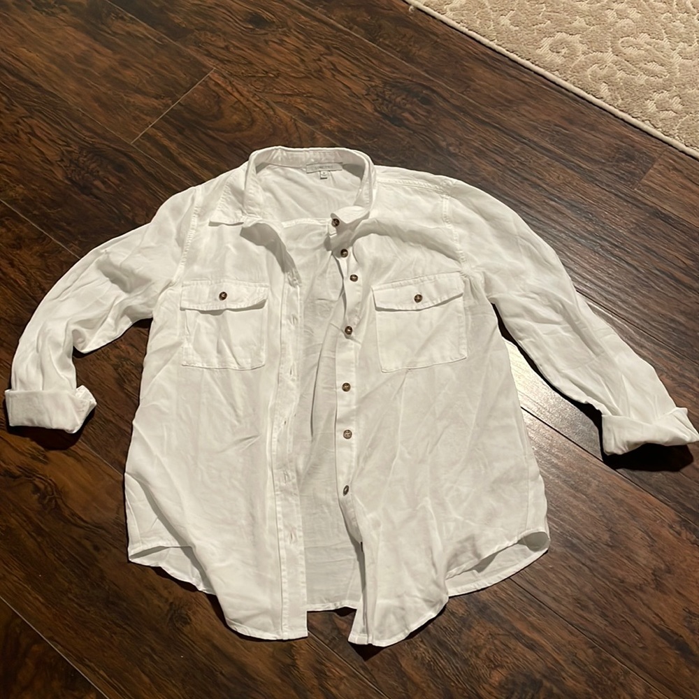 White button up casual top